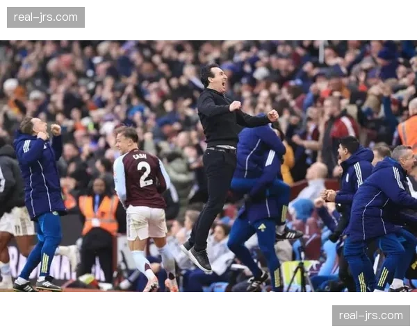 埃梅里带队维拉稳居前三 黑马教练战术部署获好评